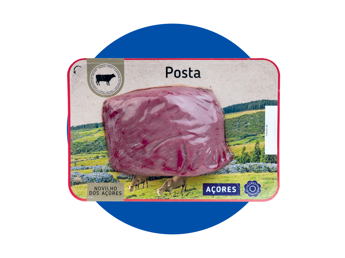 Embalagem de posta de novilho dos Açores, com imagem de paisagem açoriana.