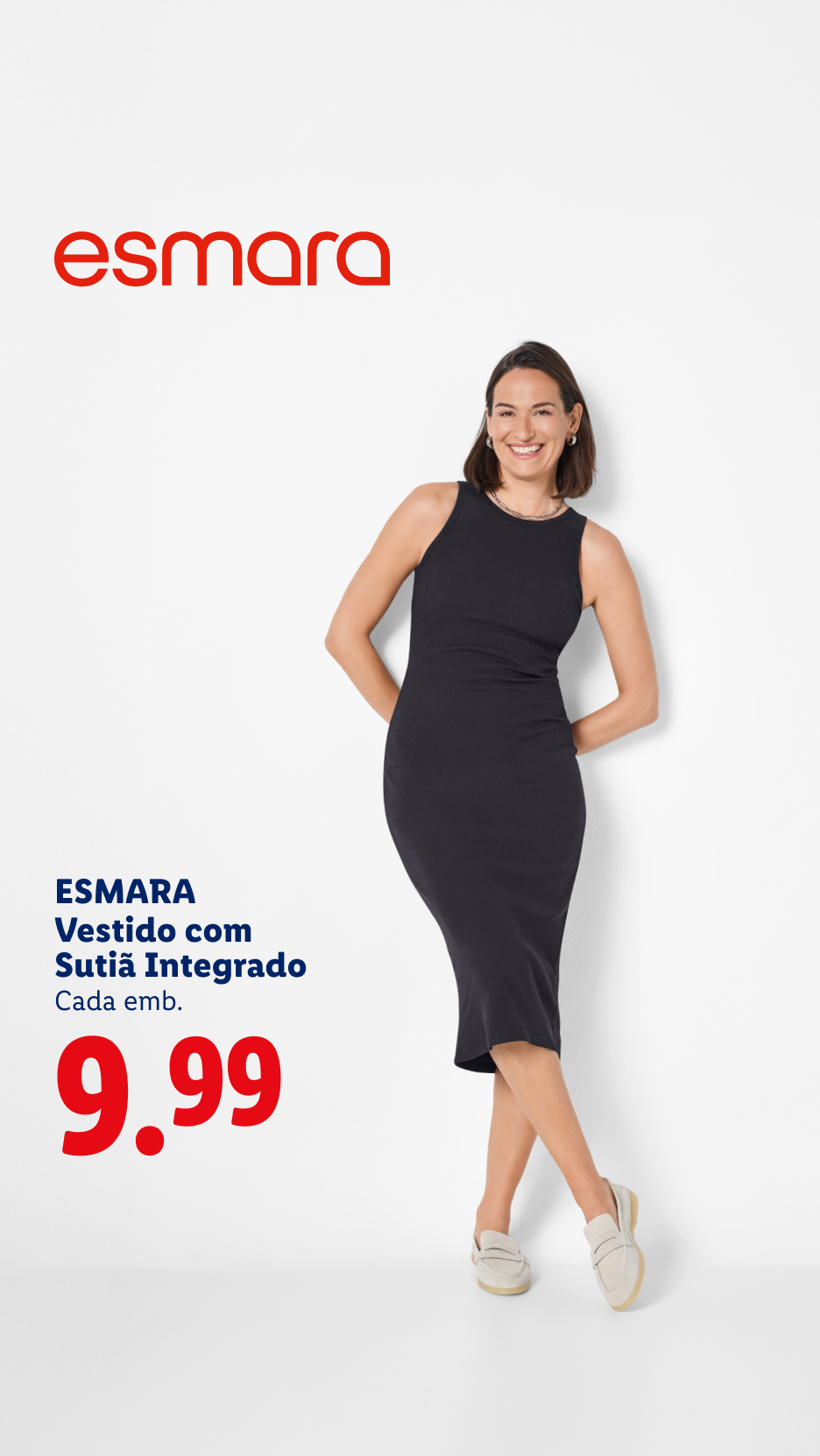 Mulher sorridente em vestido preto com sutiã integrado, preço 9,99.