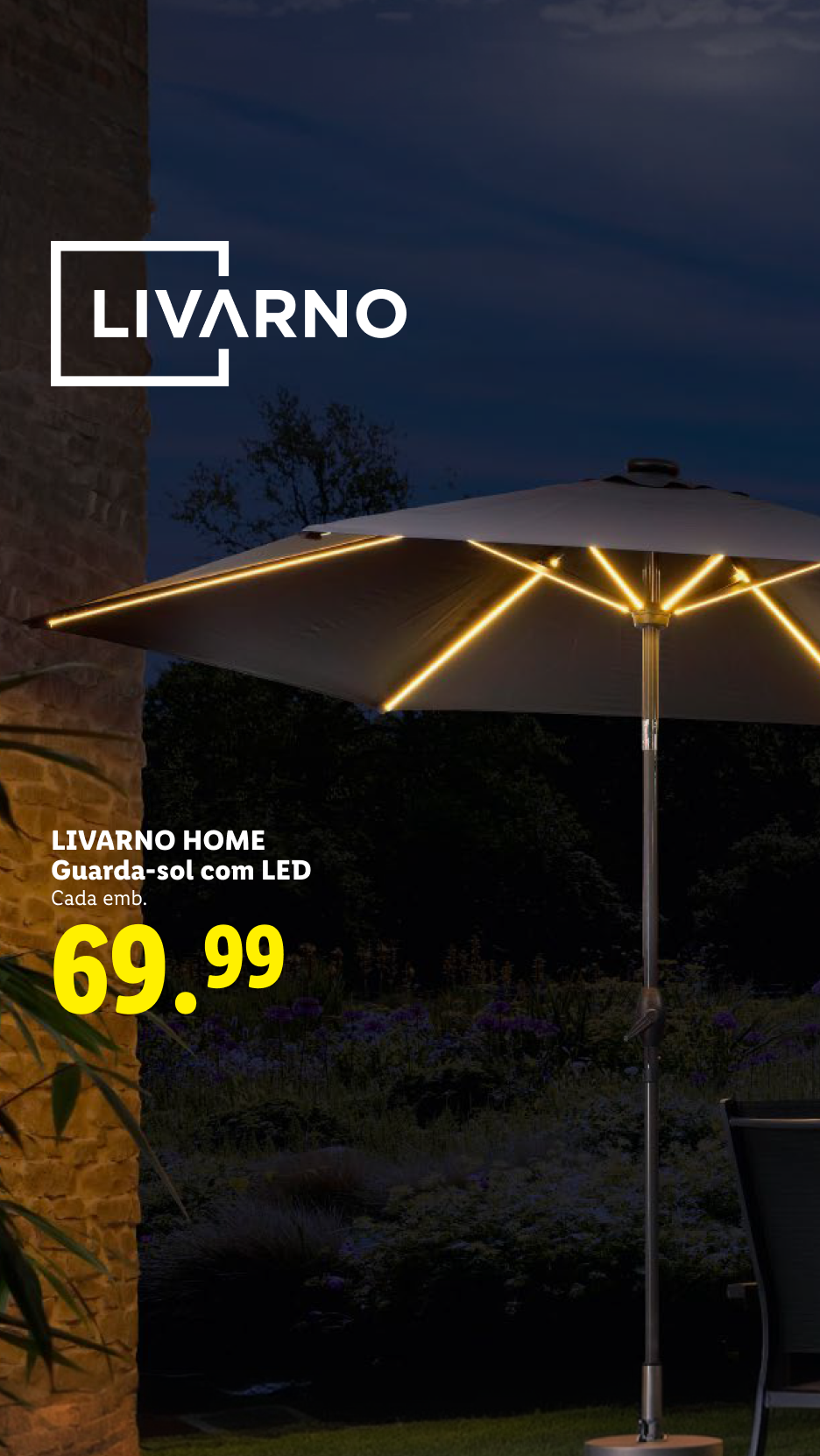 Guarda-sol com LED para casa, 69.99€, em ambiente noturno.